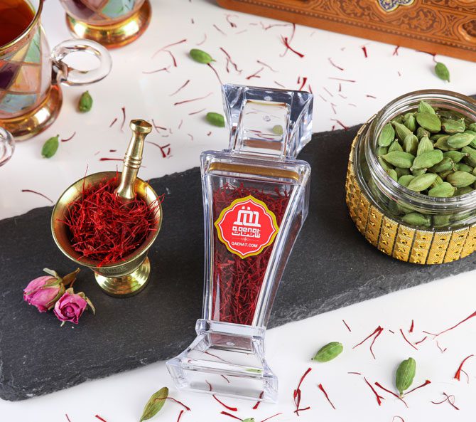 Acrylic Jars the best choice for storing saffron and cardamom